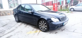 Mercedes-Benz C 200, снимка 11