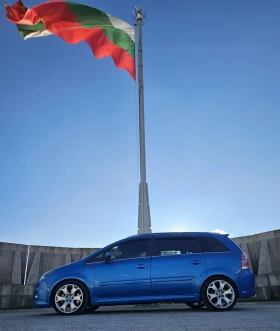 Opel Zafira OPC, снимка 1