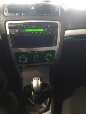 Skoda Octavia 1.9TDI 4Х4 - 4500 € / 8801.24 лв. - 63801639 11