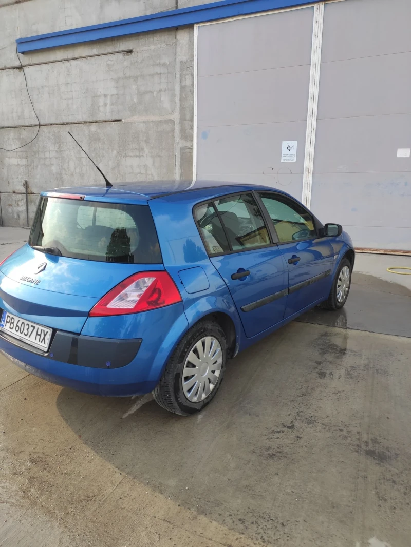 Renault Megane 1.4i/98кс., снимка 4 - Автомобили и джипове - 46460301