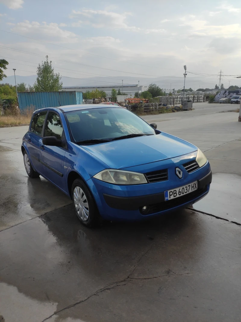 Renault Megane 1.4i/98кс., снимка 2 - Автомобили и джипове - 46460301