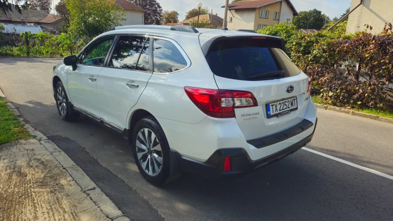 Subaru Outback, снимка 8 - Автомобили и джипове - 47408493