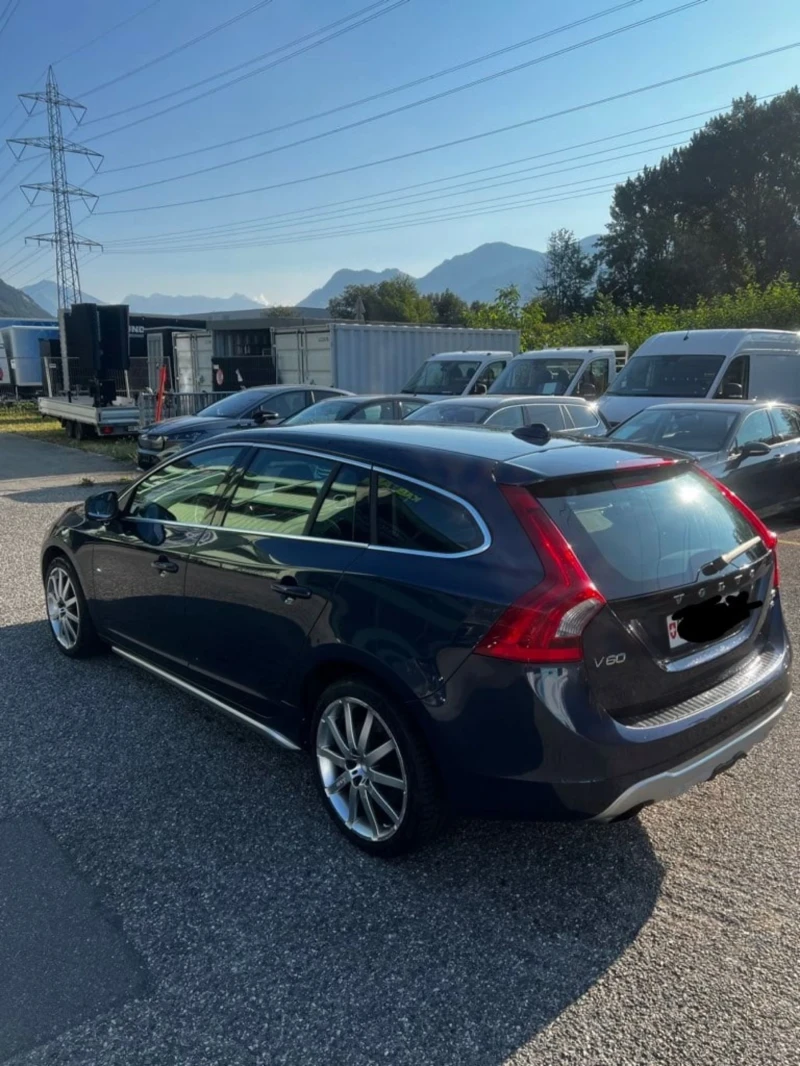 Volvo V60 T6 AWD Summun Husky edition , снимка 2 - Автомобили и джипове - 47488007