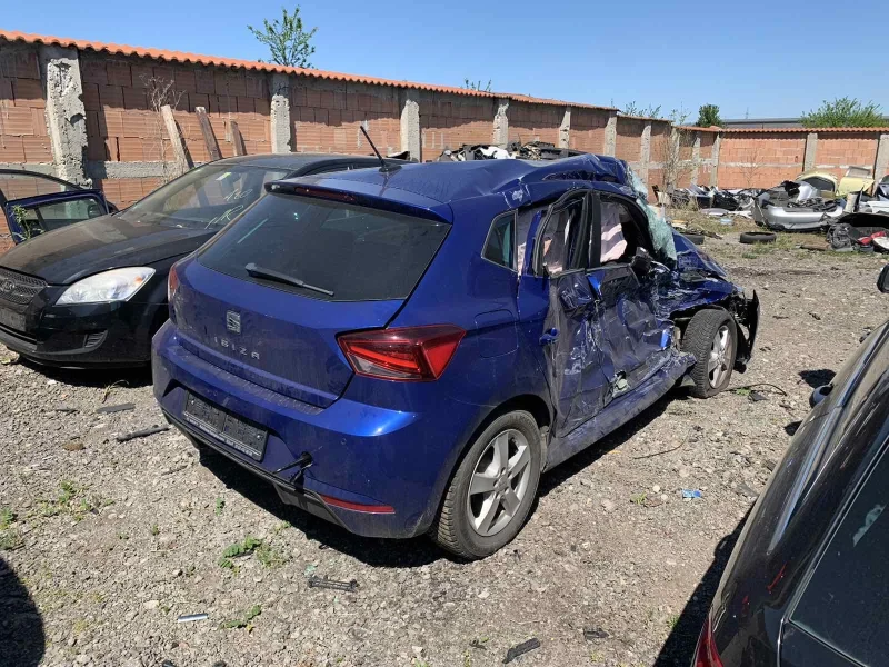 Seat Ibiza 1.0TSI, снимка 2 - Автомобили и джипове - 47694361