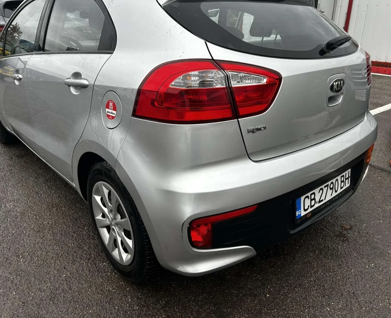 Kia Rio, снимка 10 - Автомобили и джипове - 47970270