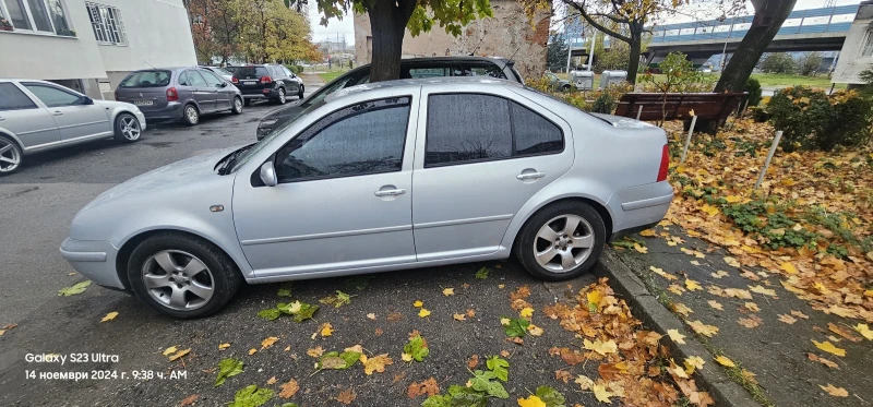 VW Bora, снимка 7 - Автомобили и джипове - 48102426