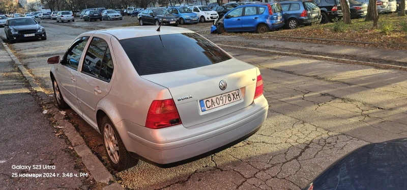 VW Bora, снимка 3 - Автомобили и джипове - 48102426