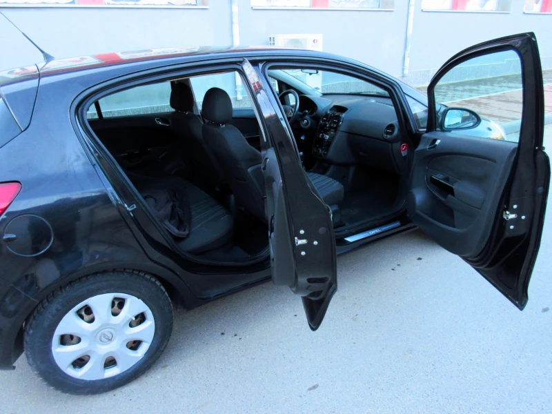 Opel Corsa 1.2i LPG, снимка 5 - Автомобили и джипове - 48603709