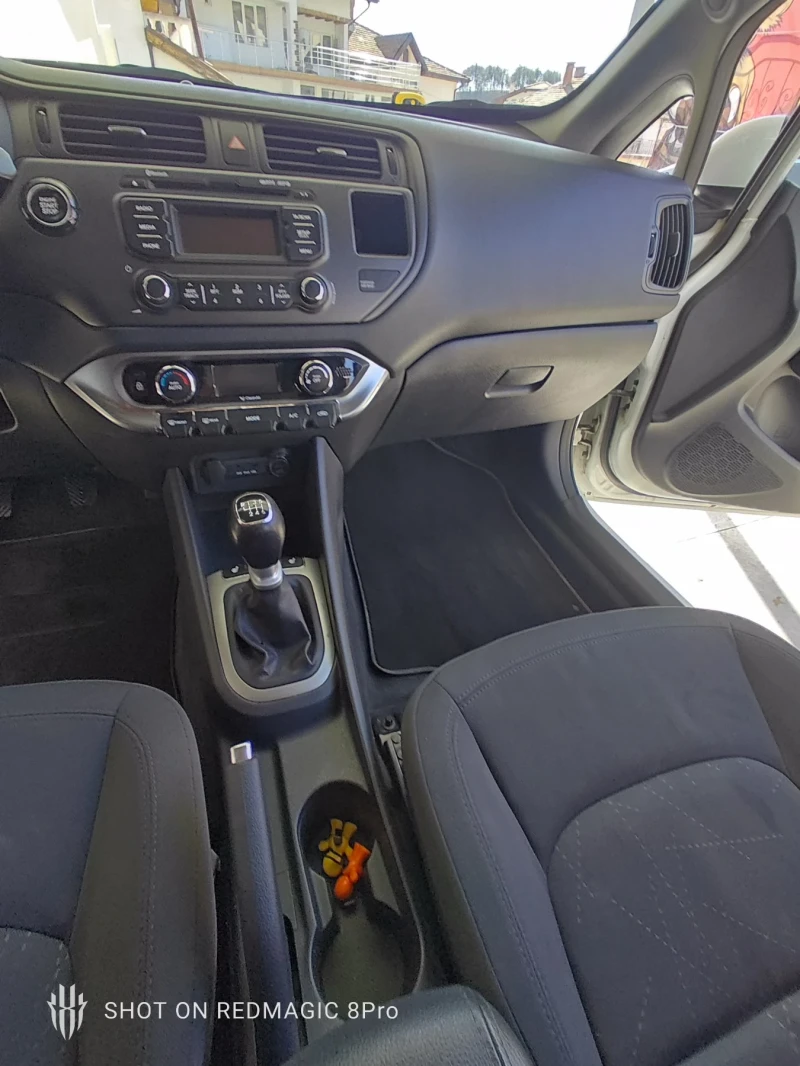 Kia Rio, снимка 13 - Автомобили и джипове - 49416728