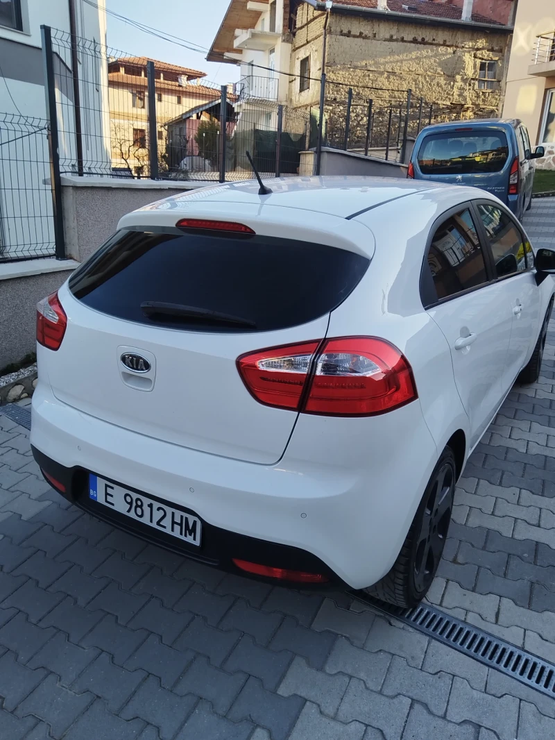 Kia Rio, снимка 3 - Автомобили и джипове - 49416728