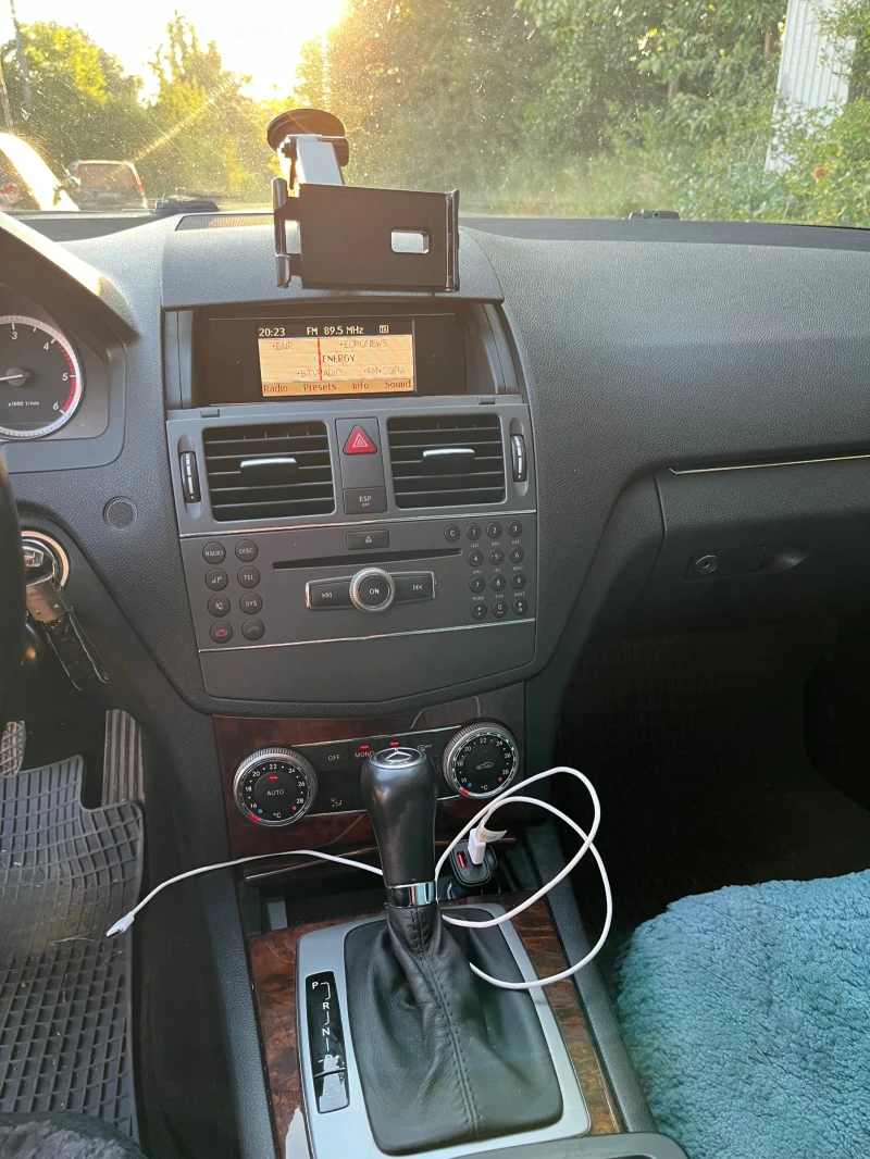 Mercedes-Benz C 220, снимка 7 - Автомобили и джипове - 52725525