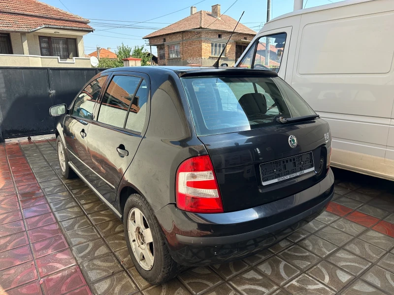 Skoda Fabia 1.4i, снимка 5 - Автомобили и джипове - 52721873