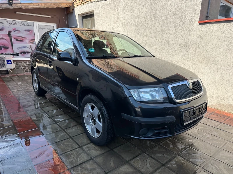 Skoda Fabia 1.4i, снимка 2 - Автомобили и джипове - 52721873