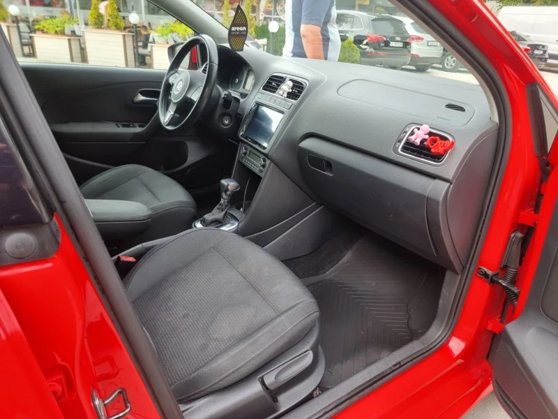 VW Polo, снимка 10 - Автомобили и джипове - 52383590