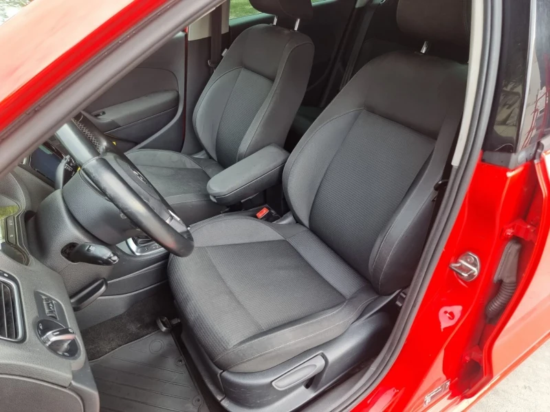 VW Polo, снимка 7 - Автомобили и джипове - 52383590