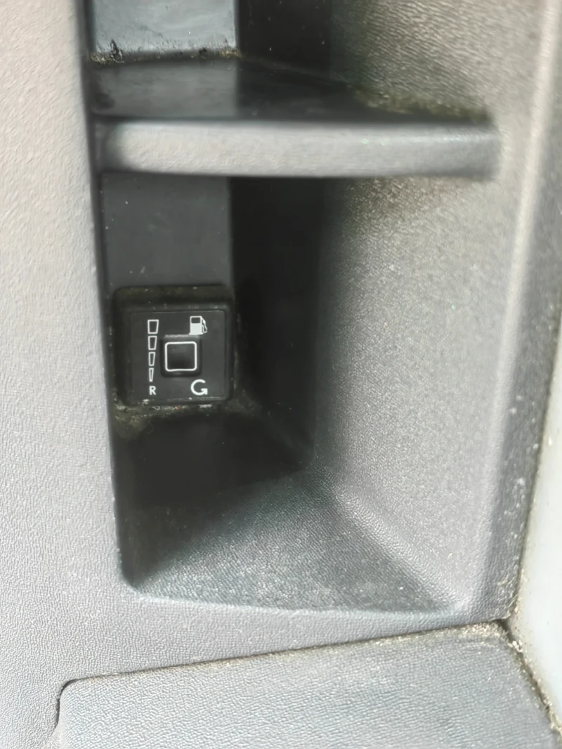 Mitsubishi Colt С газова , снимка 6 - Автомобили и джипове - 52511220