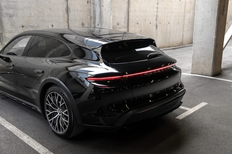 Porsche Taycan 4 Cross Turismo Гаранционен, снимка 14 - Автомобили и джипове - 52330570
