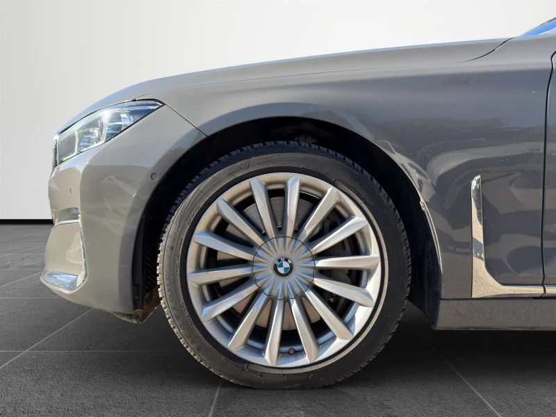 BMW 750 xDrive, снимка 5 - Автомобили и джипове - 52731929