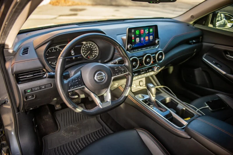 Nissan Sentra SR* FWD* АвтоКредит* (ЦЕНА ДО БГ), снимка 10 - Автомобили и джипове - 52769692