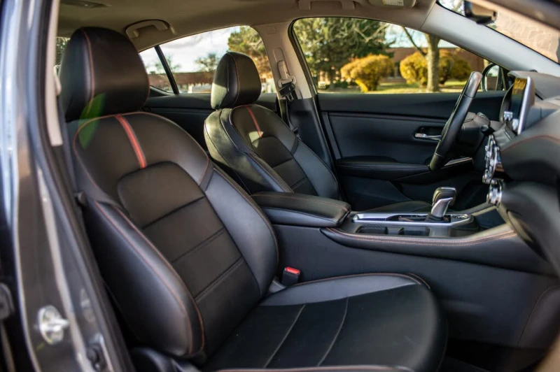 Nissan Sentra SR* FWD* АвтоКредит* (ЦЕНА ДО БГ), снимка 11 - Автомобили и джипове - 52769692