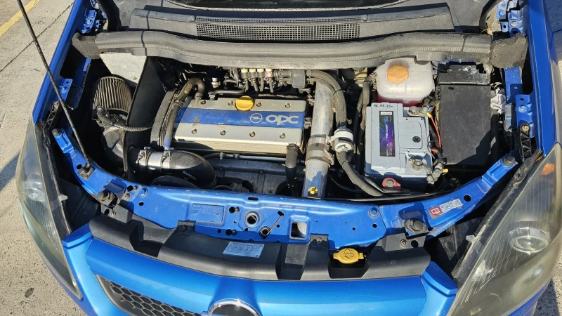 Opel Zafira OPC, снимка 8 - Автомобили и джипове - 52796433
