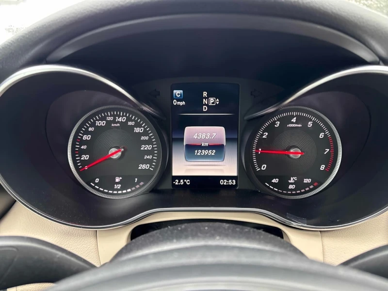 Mercedes-Benz C 300 * CARFAX * ЦЕНА ДО БГ, снимка 8 - Автомобили и джипове - 53132688