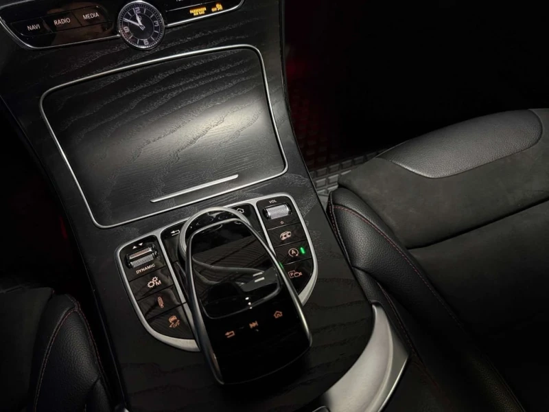 Mercedes-Benz C 43 AMG CARFAX, снимка 17 - Автомобили и джипове - 53222105