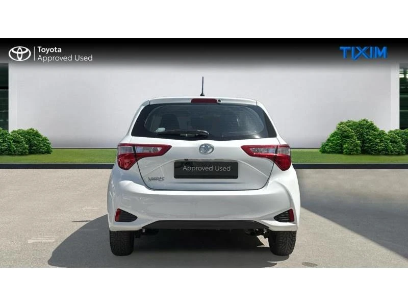Toyota Yaris chic - изображение 4