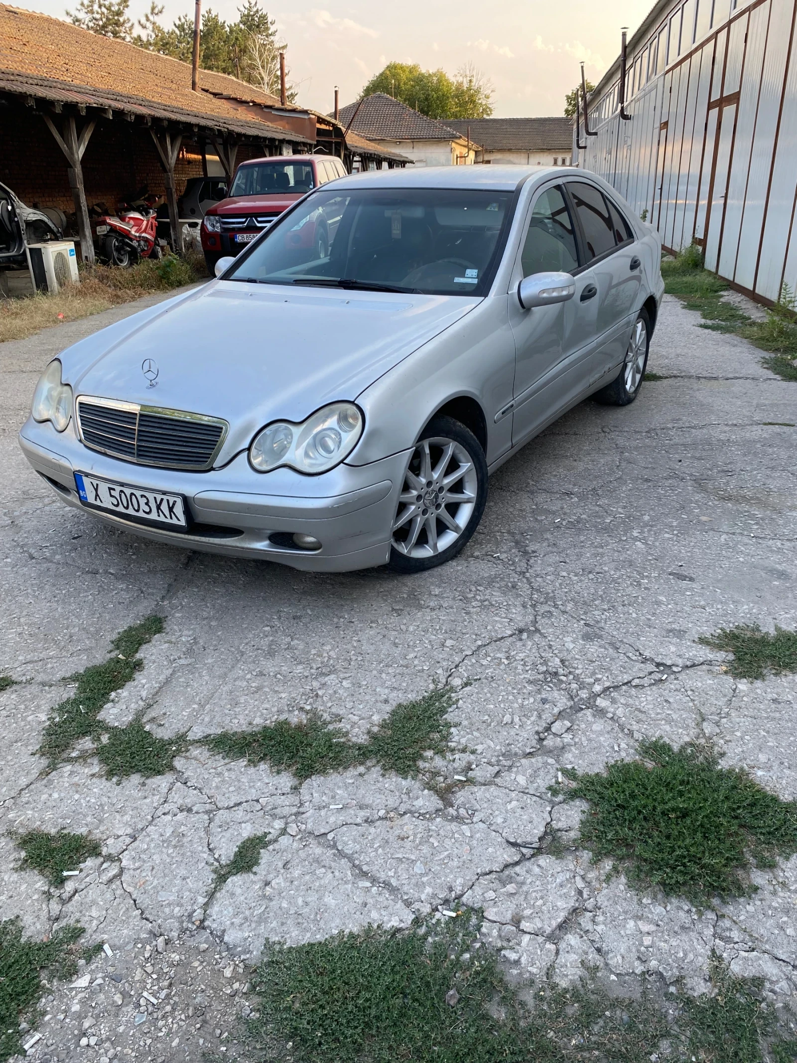 Mercedes-Benz C 200, снимка 1