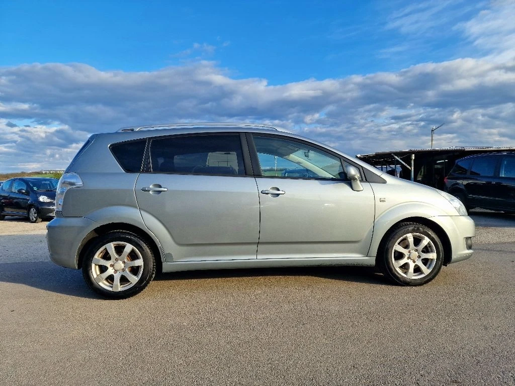 Toyota Corolla verso 1.6VVT-I - изображение 8