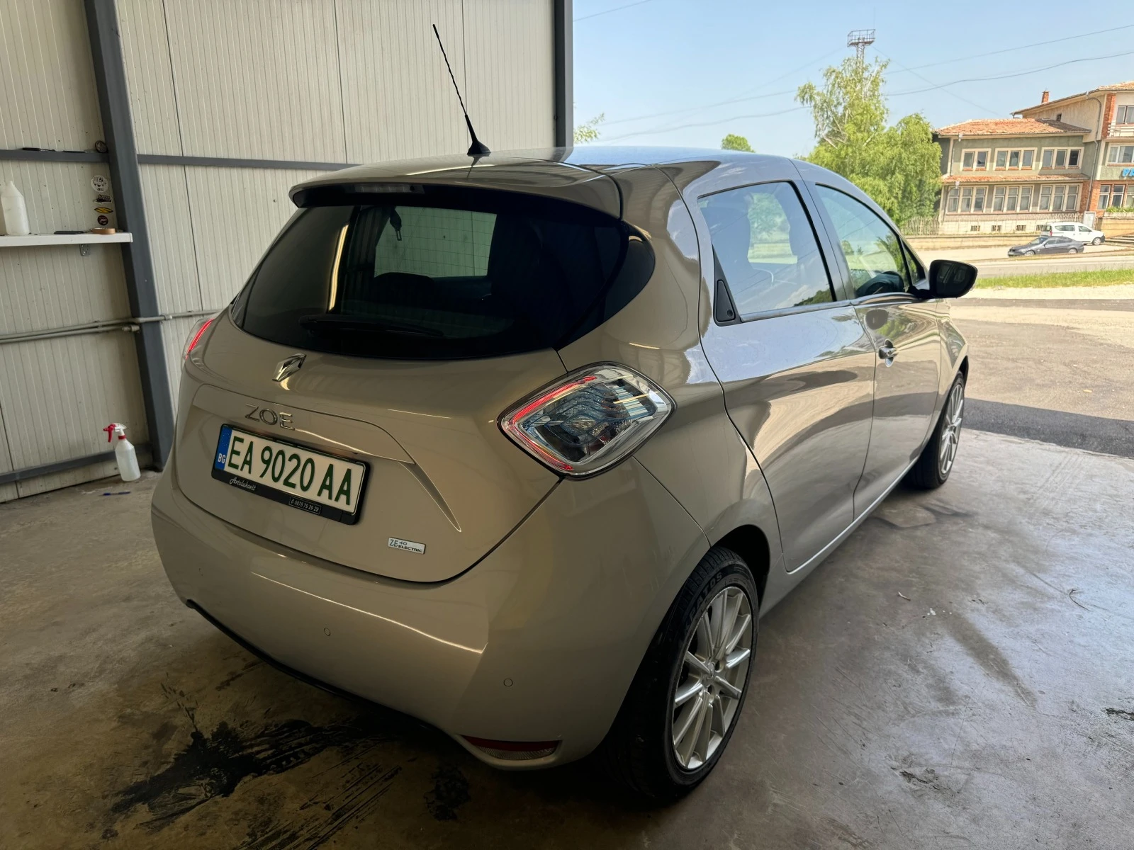 Renault Zoe Z.E 41kWh - изображение 6