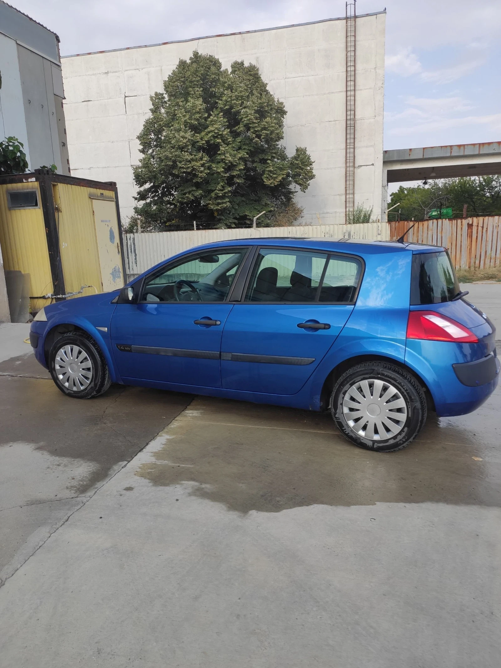 Renault Megane 1.4i/98кс. - изображение 6