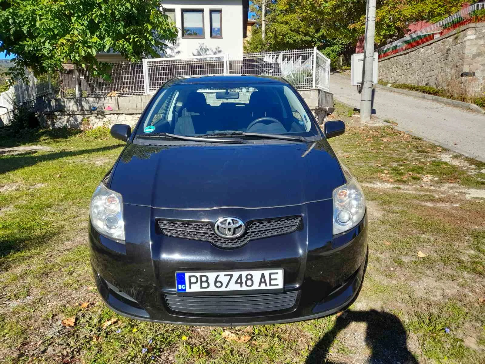 Toyota Auris 1.6 - изображение 2