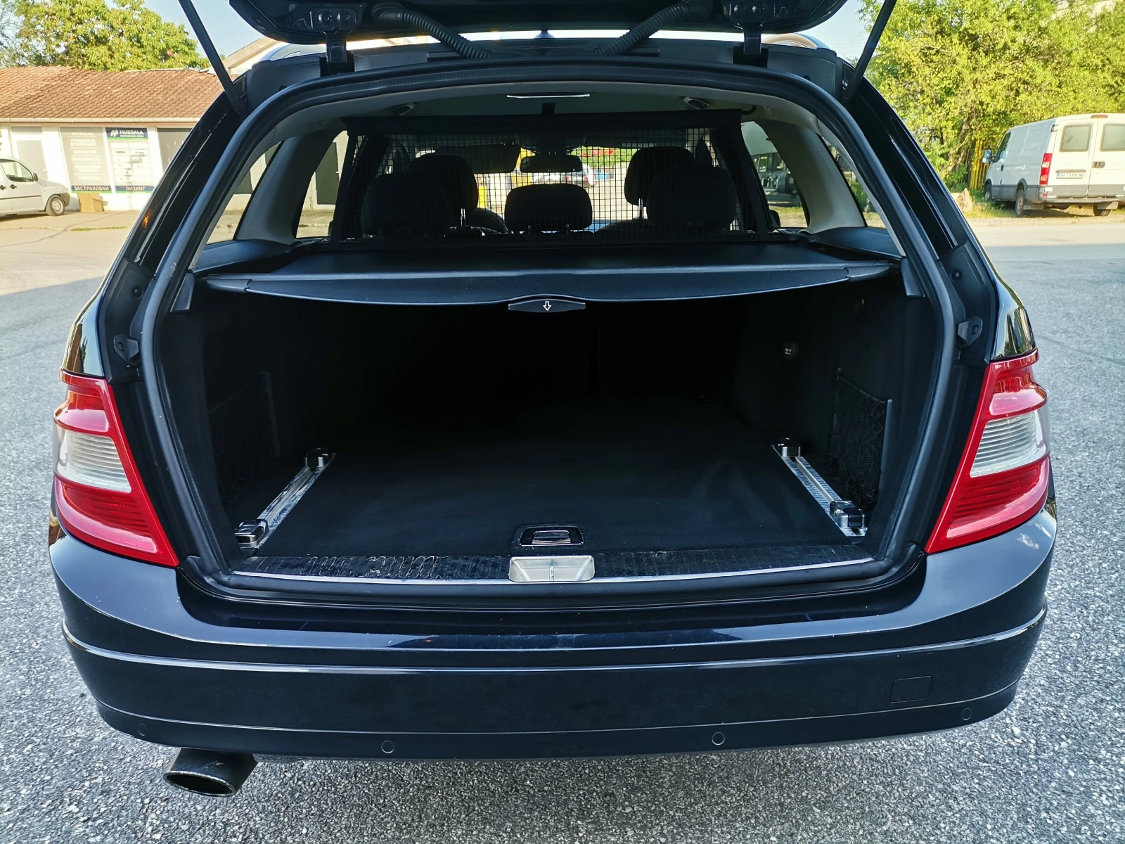 Mercedes-Benz C 200 | Mobile.bg — изображение 12