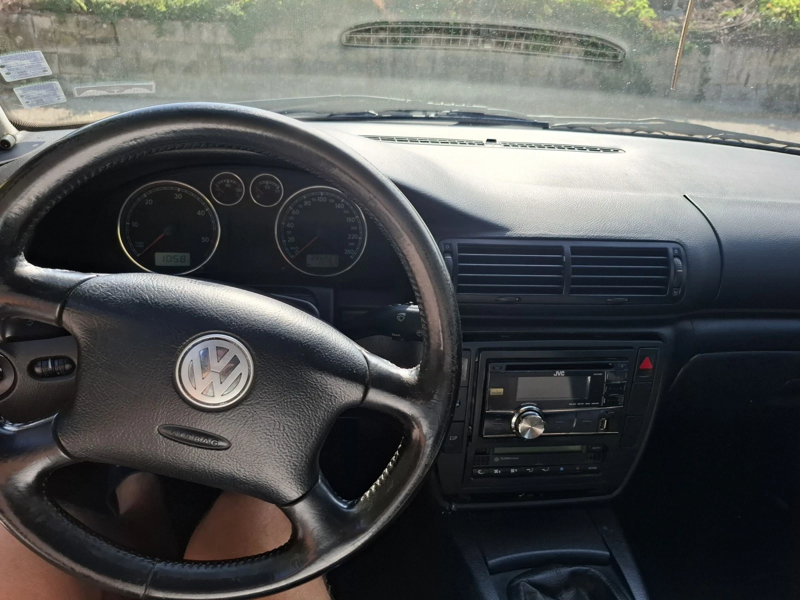 VW Passat 1.9 - изображение 8