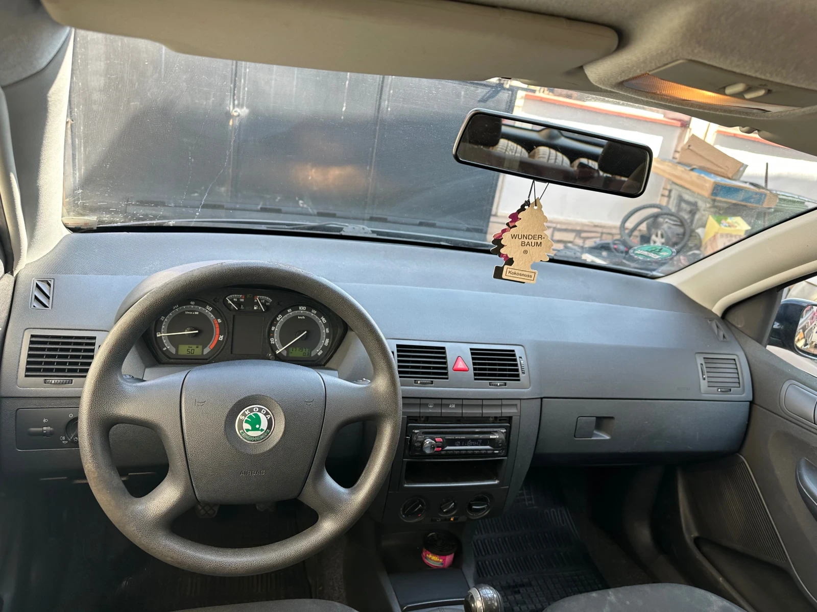 Skoda Fabia 1.4i - изображение 7