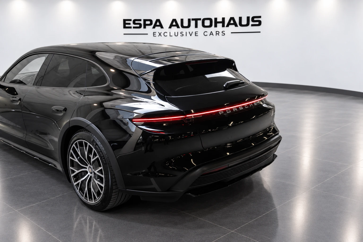 Porsche Taycan НАЛИЧЕН 4 Cross Turismo Гаранционен, снимка 14 - Автомобили и джипове - 52330570