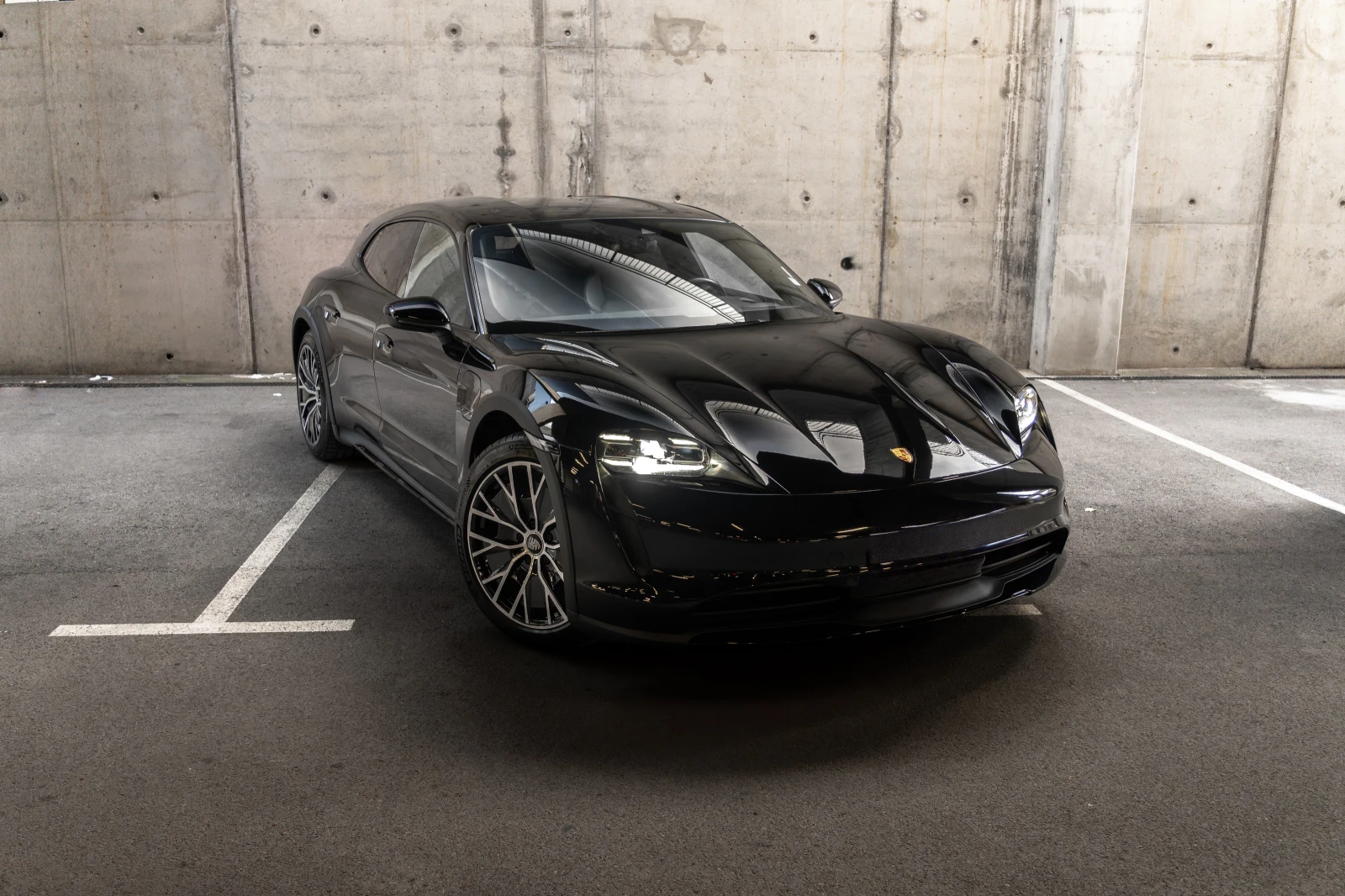 Porsche Taycan 4 Cross Turismo  | Mobile.bg   1