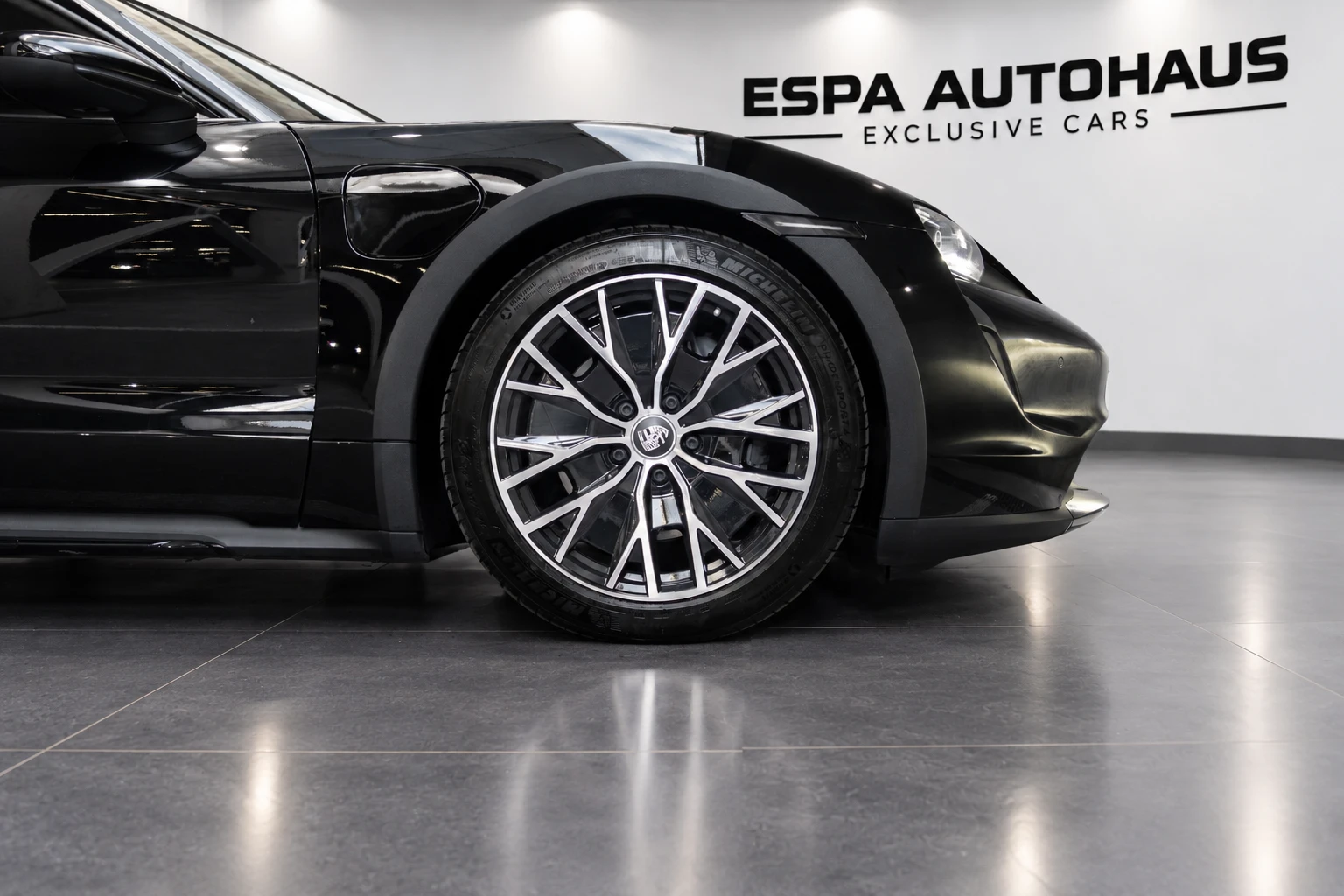 Porsche Taycan НАЛИЧЕН 4 Cross Turismo Гаранционен, снимка 3 - Автомобили и джипове - 52330570
