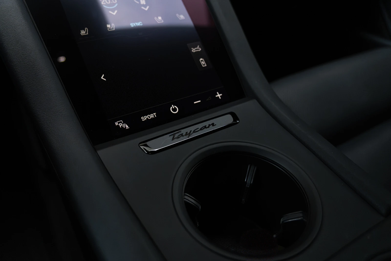 Porsche Taycan 4 Cross Turismo  | Mobile.bg   12