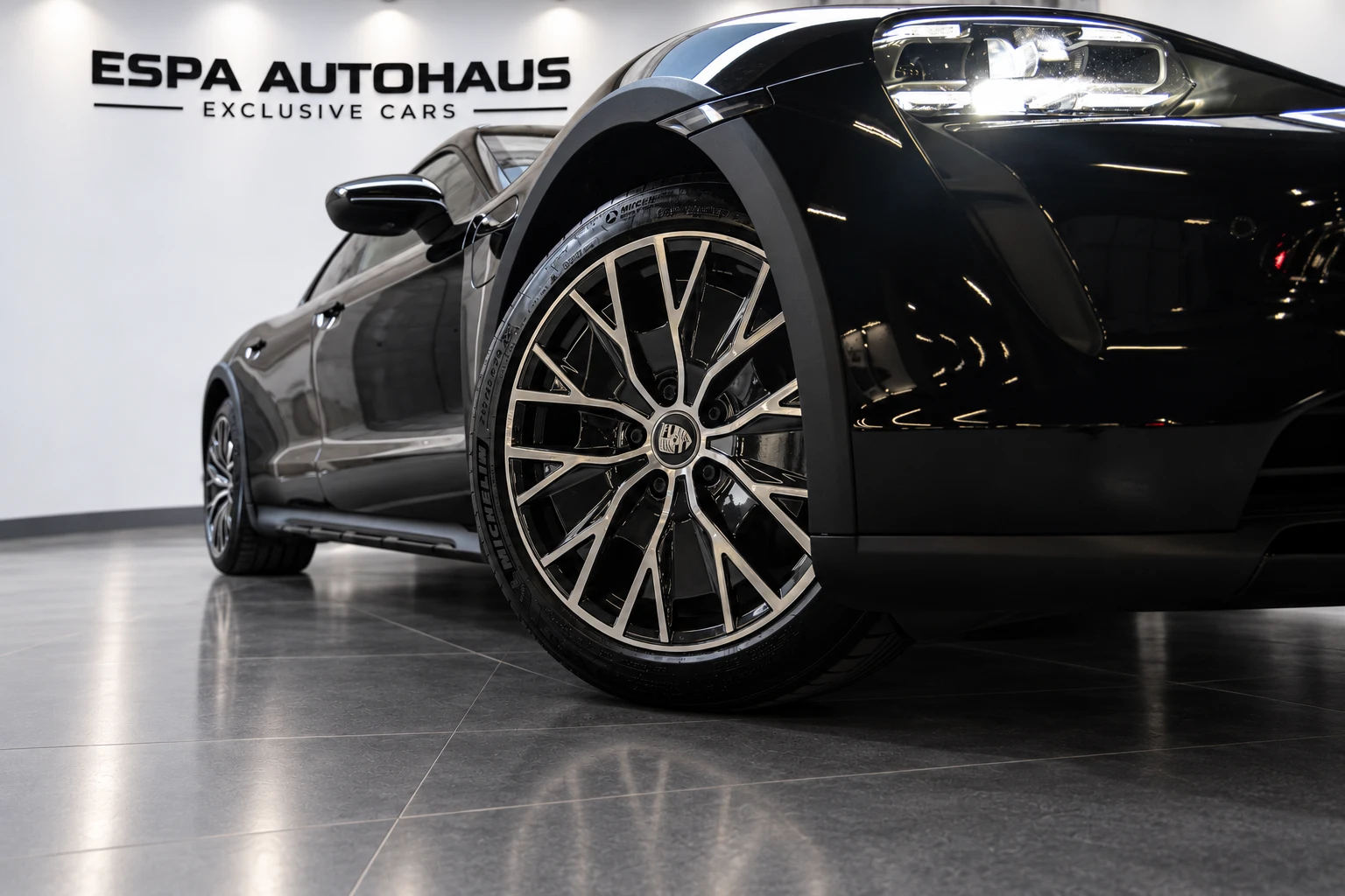 Porsche Taycan НАЛИЧЕН 4 Cross Turismo Гаранционен, снимка 4 - Автомобили и джипове - 52330570