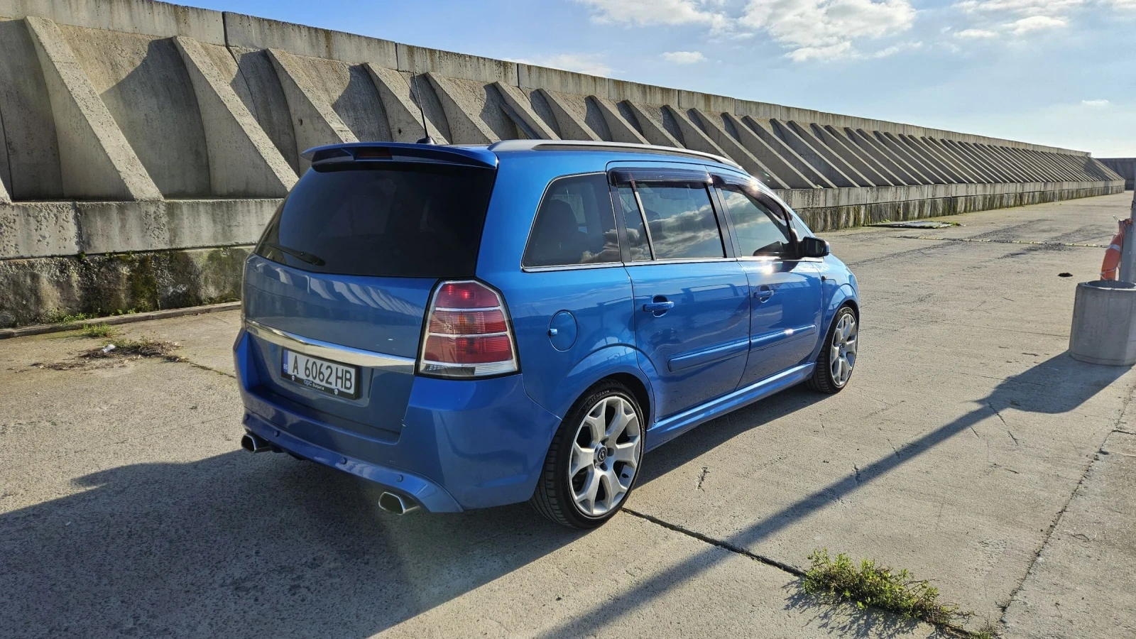 Opel Zafira OPC - изображение 5