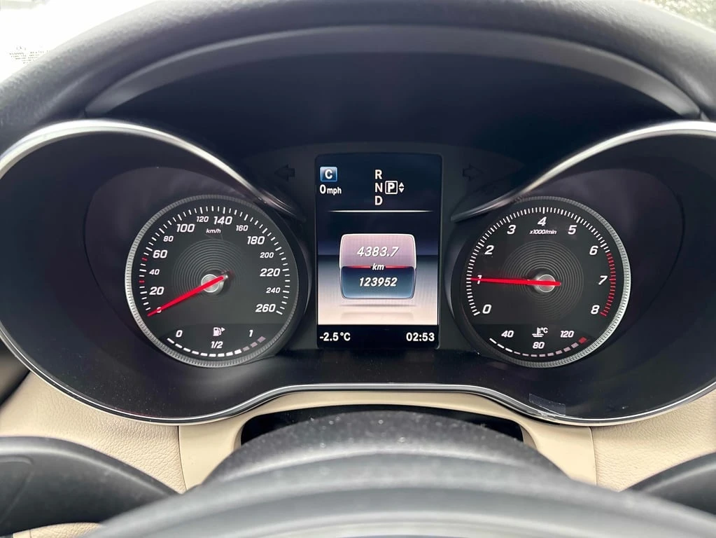 Mercedes-Benz C 300 * CARFAX * ЦЕНА ДО БГ - изображение 8