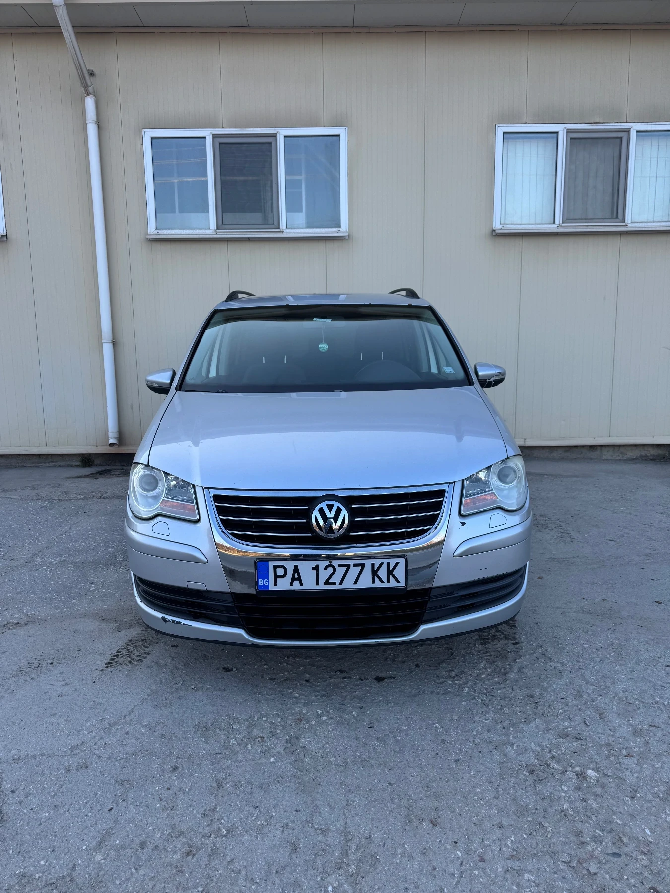 VW Touran, снимка 2 - Автомобили и джипове - 53746824