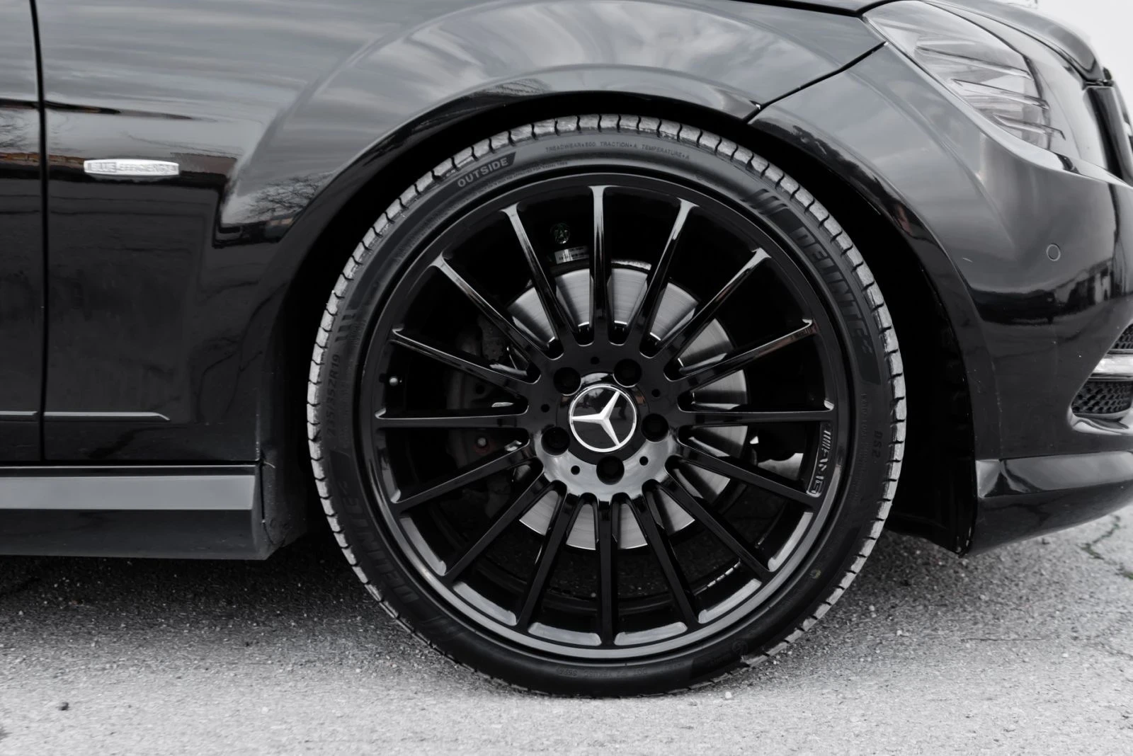 Mercedes-Benz C 350 Black Edition, снимка 9 - Автомобили и джипове - 53978421