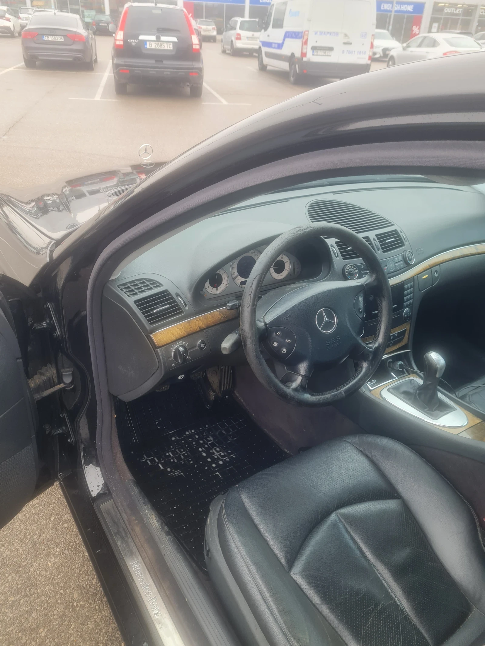 Mercedes-Benz E 270 2.7 ръчка, снимка 6 - Автомобили и джипове - 54055628