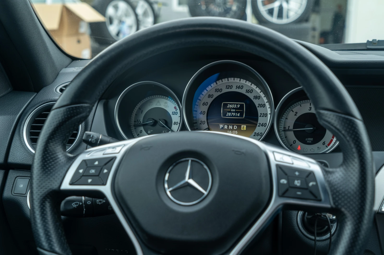 Mercedes-Benz C 220 CDI = 2011 = 7G = FACELIFT = TOP = ЛИЗИНГ, снимка 8 - Автомобили и джипове - 54209061