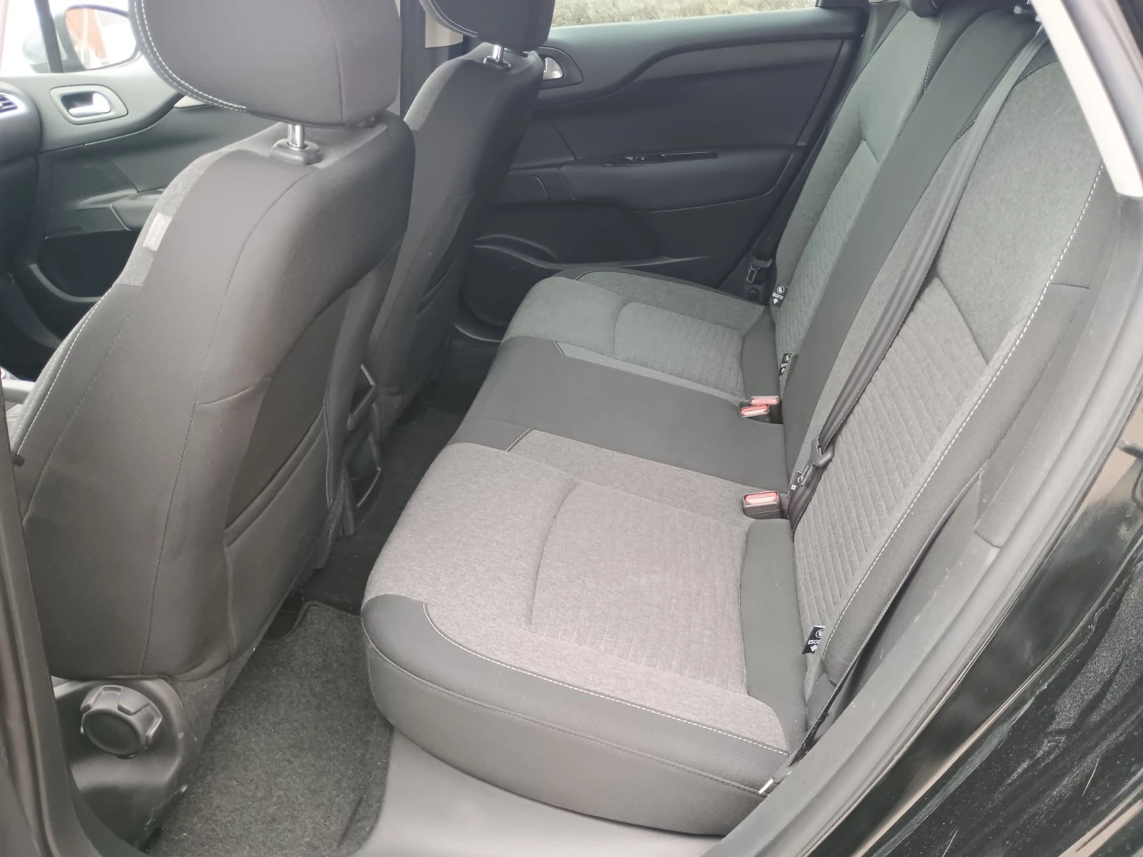 Citroen C4 АВТОМАТ, снимка 11 - Автомобили и джипове - 54225548