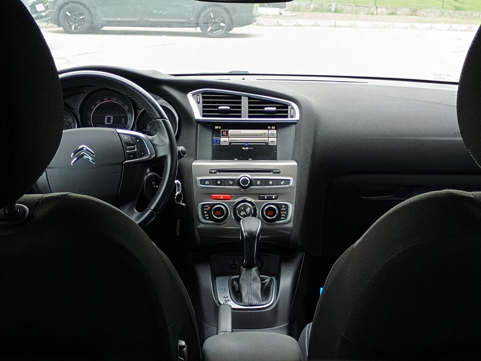 Citroen C4 АВТОМАТ, снимка 15 - Автомобили и джипове - 54225548