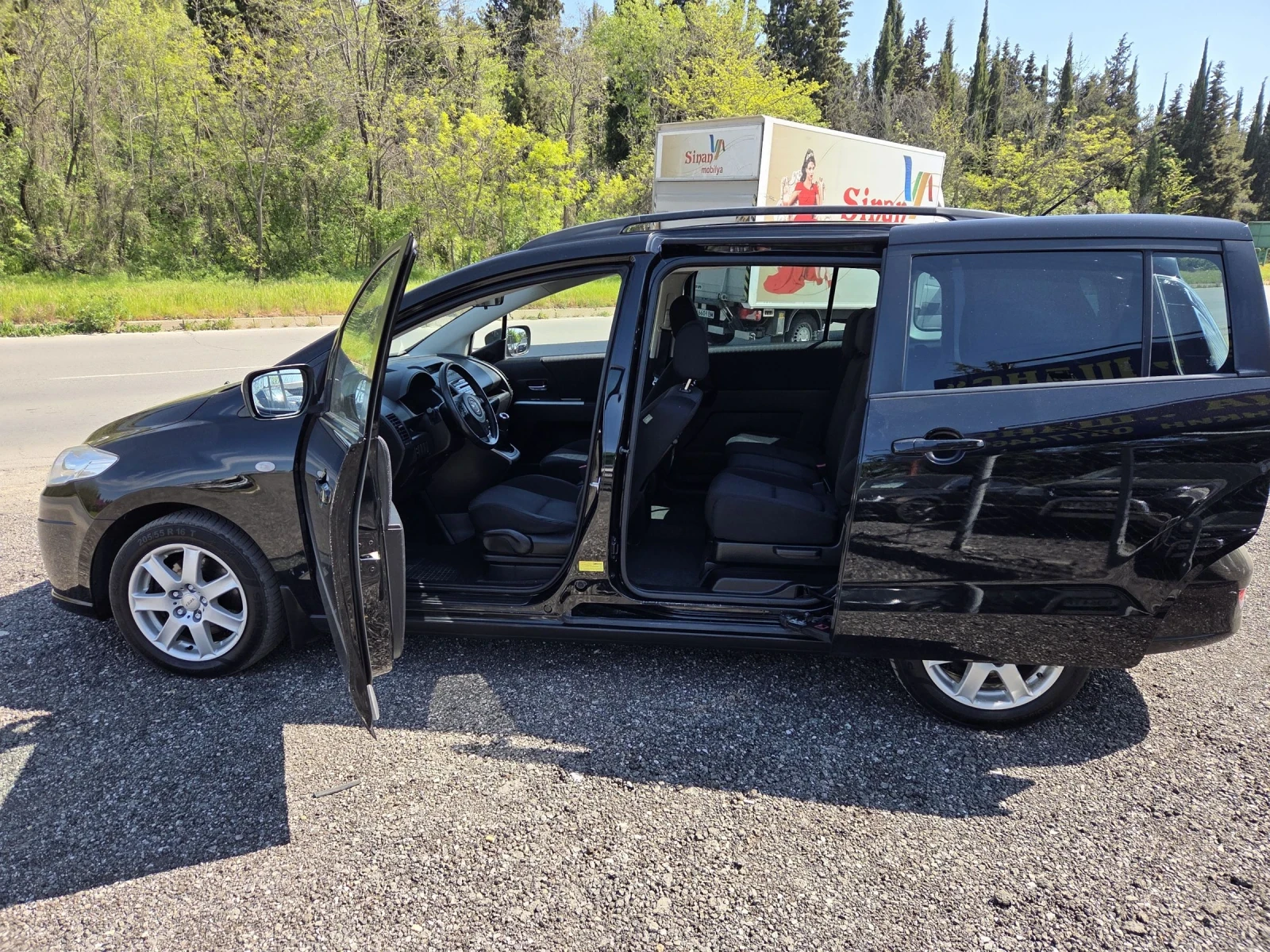 Mazda 5 2, 0 tdi 110 hp, снимка 10 - Автомобили и джипове - 54357542